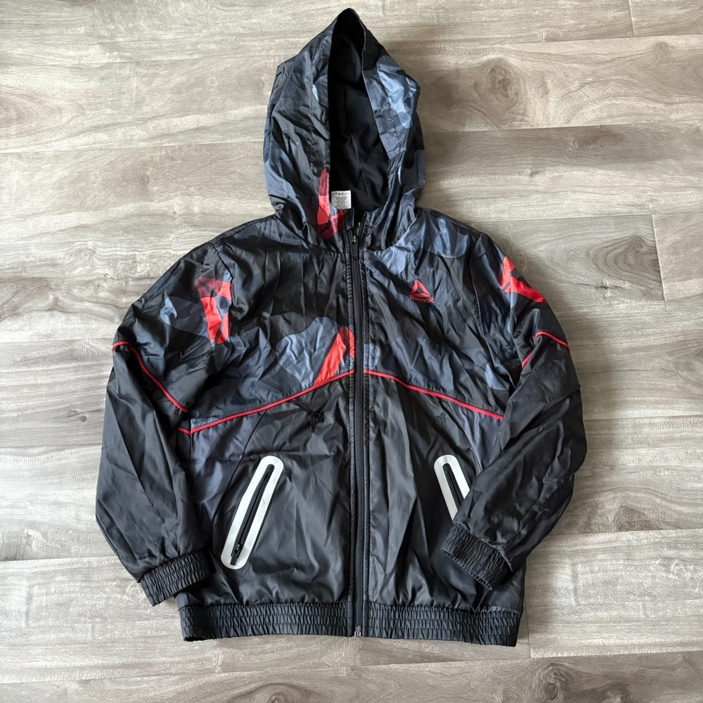 Reebok Windbreaker Jacket Boys Size 6/7 S/CH/P Black Red Camo Hooded Full Zip